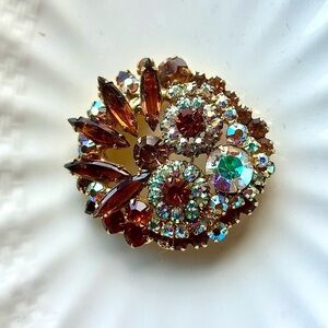 Women’s Vintage Iridescent Brown and Gold Crystal Brooch